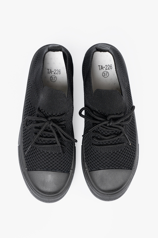 Juodos spalvos moteriški batai