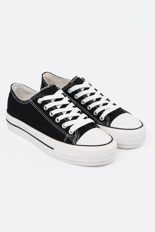 Juodos spalvos moteriški batai