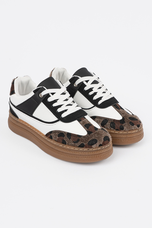 Juodi-balti sportinio stiliaus batai...