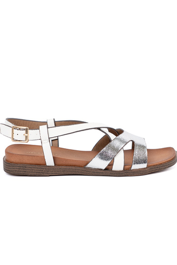 Baltos spalvos lygiapadžiai...