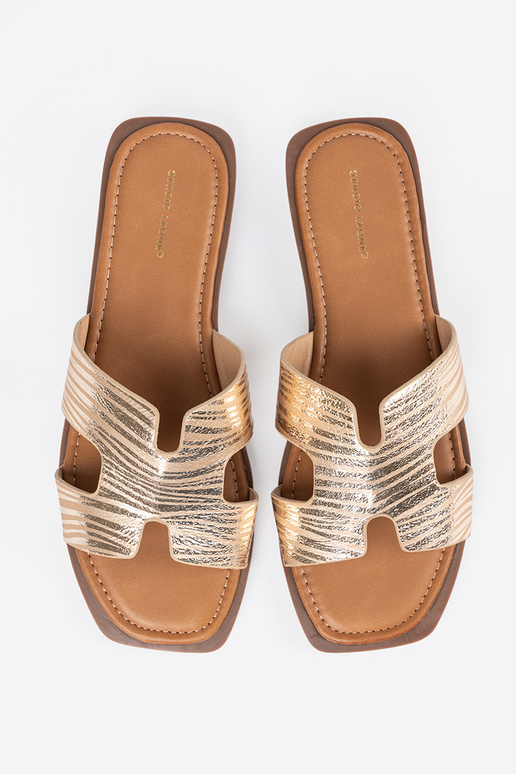 Aukso spalvos šlepetės su kvadratine...