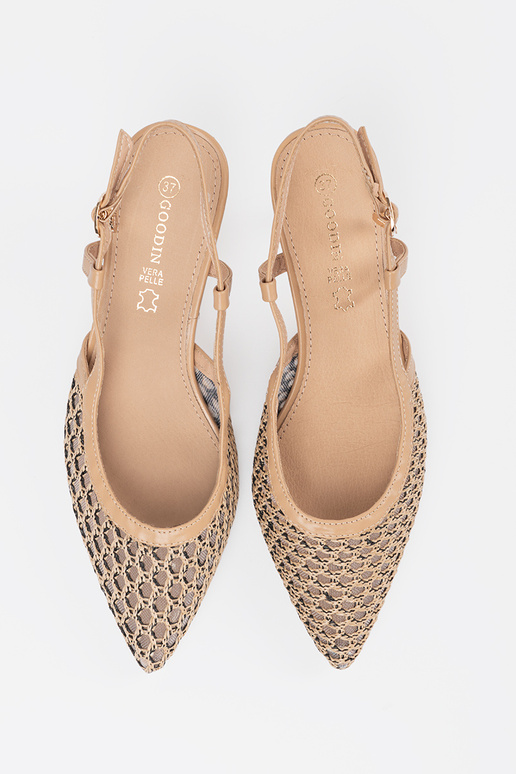 Aukštakulniai ažūriniai ant žemo...