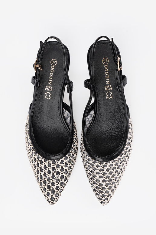 Aukštakulniai ažūriniai ant žemo...