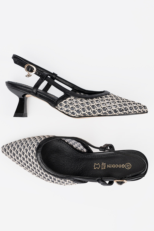 Aukštakulniai ažūriniai ant žemo...