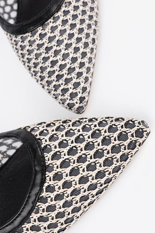 Aukštakulniai ažūriniai ant žemo...