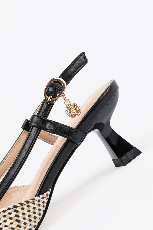 Pinti aukštakulniai ant žemo kulniuko...