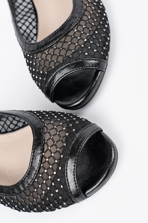 Sandalai su dekoratyviniu tinkleliu...