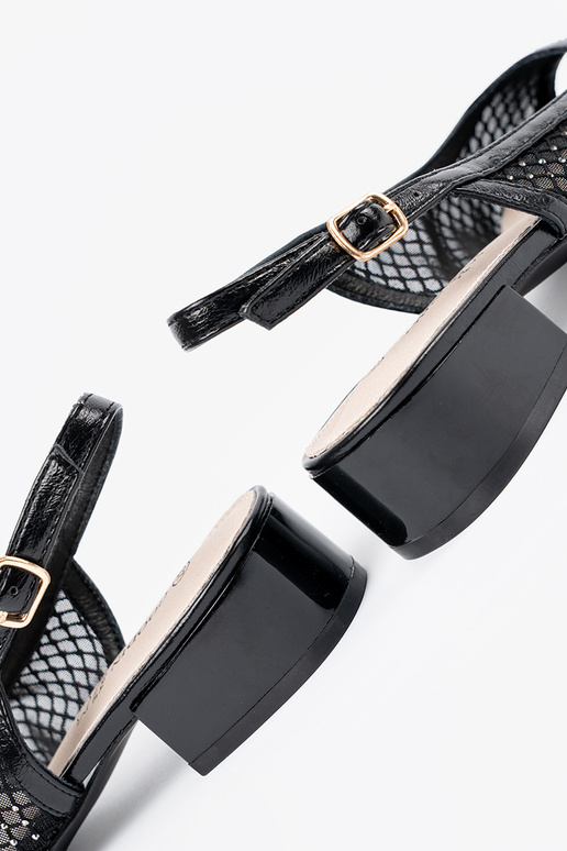 Sandalai su dekoratyviniu tinkleliu...