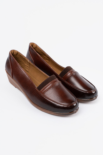 Bateliai ant žemos platformos 2