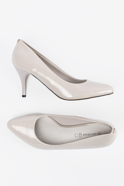 Pilkos spalvos aukštakulniai