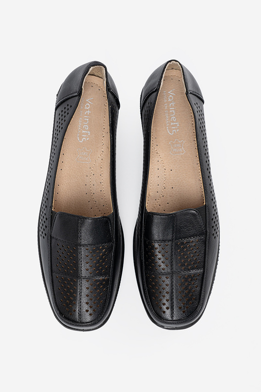 juodos spalvos ažūriniai moteriški pusbačiai