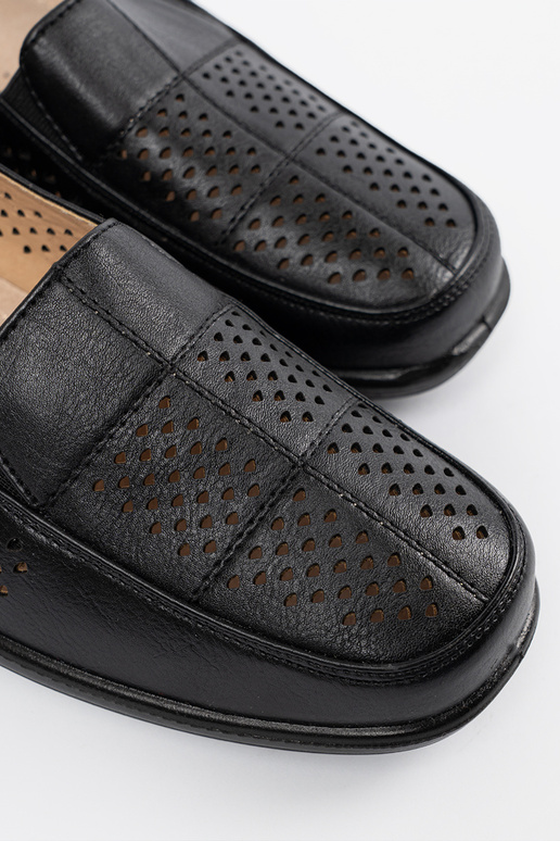 juodos spalvos ažūriniai moteriški pusbačiai