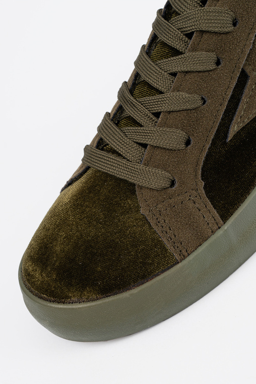 chaki spalvos Moteriški batai su žvaigždute chaki spalvos Moteriški batai su žvaigždute