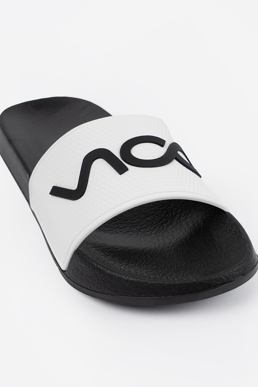 Baltos-juodos spalvos Šlepetės su užrašu