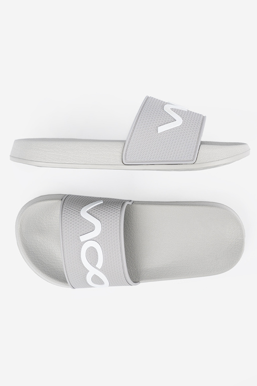 pilkos spalvos Šlepetės su užrašu