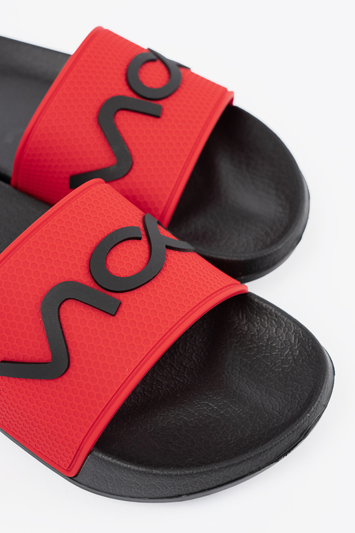 Juodos ir-Raudona Šlepetės su užrašu