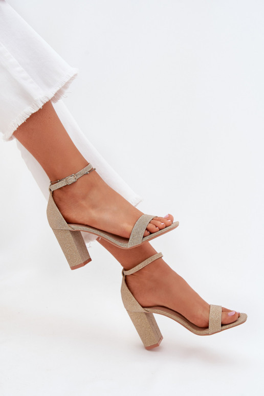 su blizgesiu Moteriškos aukštakulnės basutės aukso spalvos Kavina