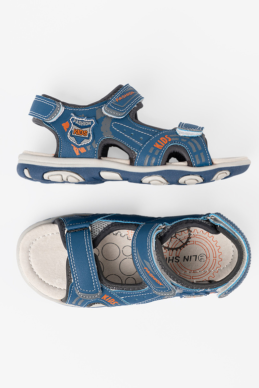 basutės berniukiškas Į kolorze mėlynam