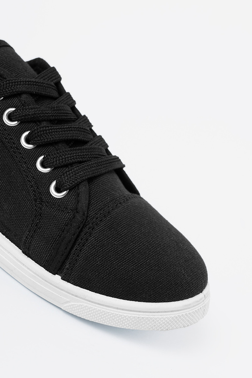 laisvalaikio batai juodos spalvos suvarstytas