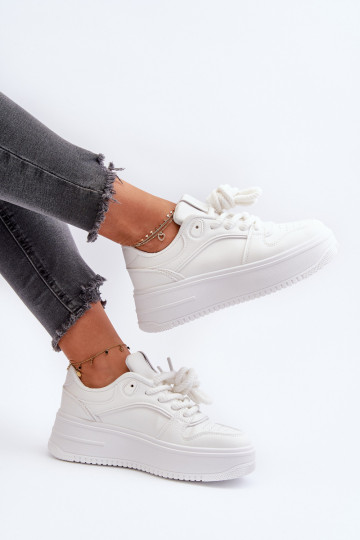 Baltos spalvos sneakers modelio batai su platforma iš dirbtinės odos Vhisper 2