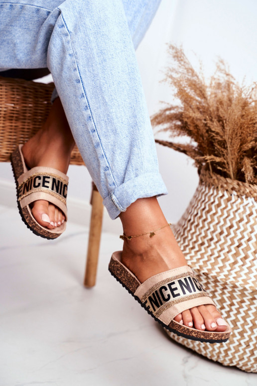 Šlepetės  su tviskančiomis akutėmis smėlio spalvos Be Nice