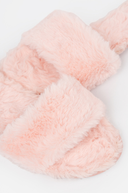 Šlepetės su kailiuku pudra rausva