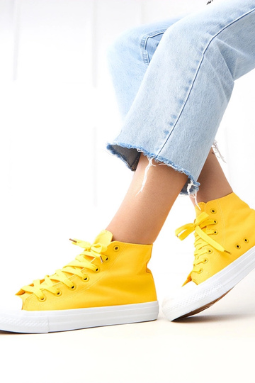 Geltoni aukštaauliai...