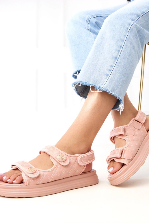 Rožiniai sandalai su reguliuojamais...