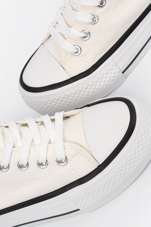 laisvalaikio batai baltos spalvos su užrašu Love