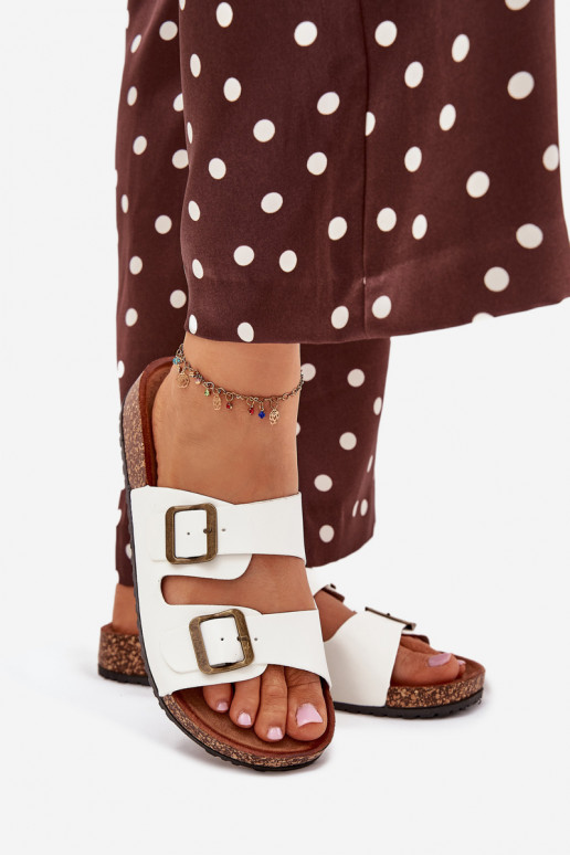 Moteriškas Šlepetės su platforma su sagtimis baltos spalvos Vesina