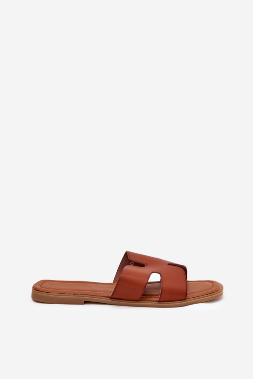 Šlepetės Moteriškas butas Su išpjovomis rudos spalvos Salyra Šlepetės Moteriškas butas Su išpjovomis rudos spalvos Salyra