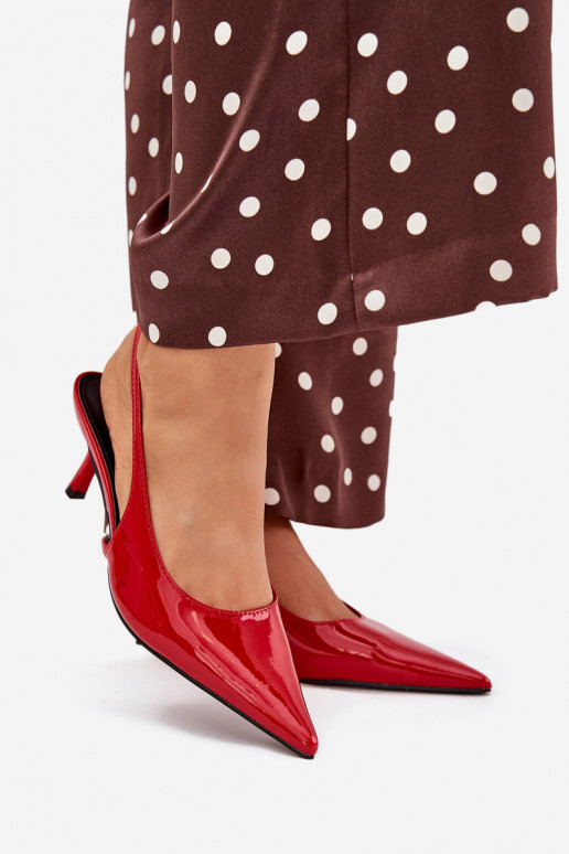 su lako efektu Bateliai su plonais kulniukais su atviru kulnu raudonos spalvos Talira su lako efektu Bateliai su plonais kulniukais su atviru kulnu raudonos spalvos Talira