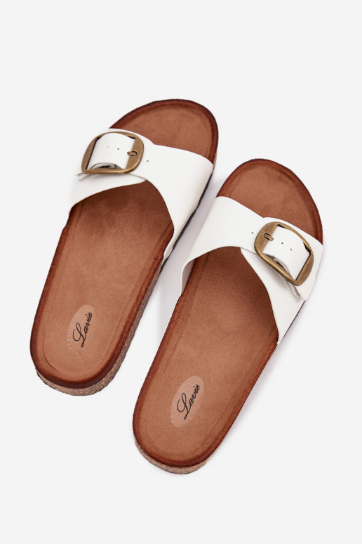 Moteriškos šlepetės su platforma su sagtimis baltos spalvos Vianara Moteriškos šlepetės su platforma su sagtimis baltos spalvos Vianara