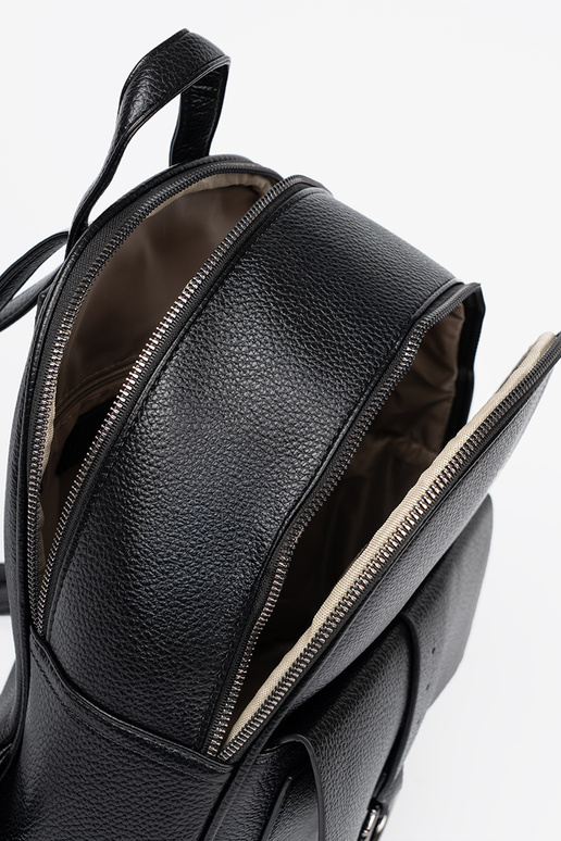 juodos spalvos kuprinė ponios iš eko odos