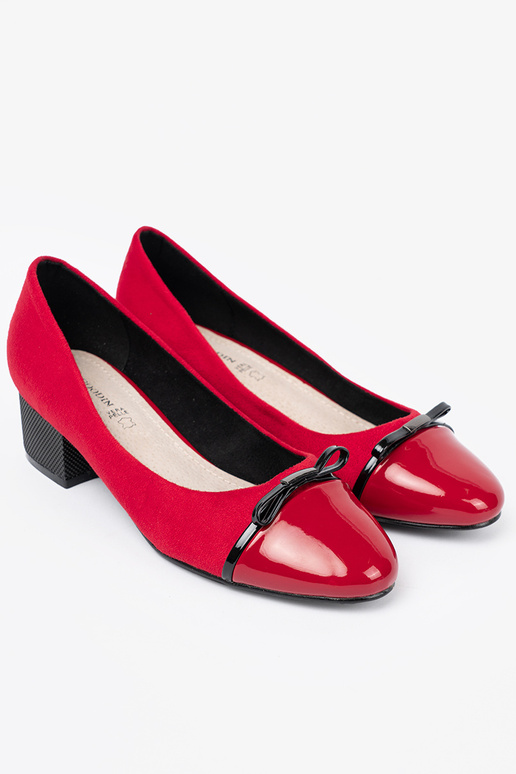 raudonos spalvos aukštakulniai su lanku i lakieroĮanym noskiem raudonos spalvos aukštakulniai su lanku i lakieroĮanym noskiem