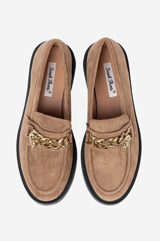 smėlio spalvos mokasinai z auksinism łańcuchem.