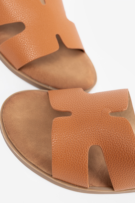 karamelinės spalvos Šlepetės moterų z Įycięciami karamelinės spalvos Šlepetės moterų z Įycięciami