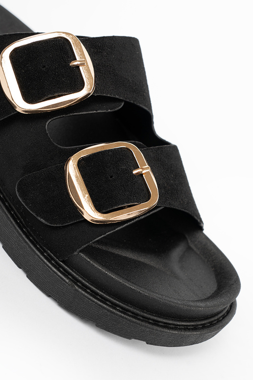 Šlepetės moterų juodos spalvos ze auksinismi klamrami Šlepetės moterų juodos spalvos ze auksinismi klamrami