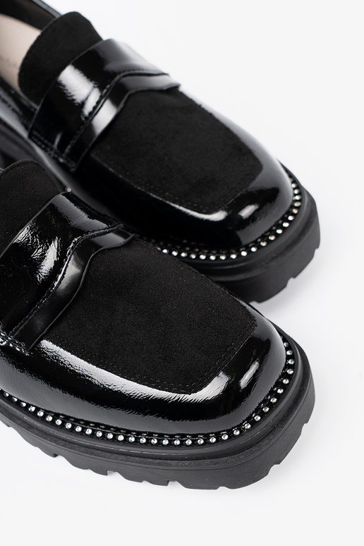 su lako efektu mokasinai su kniedytėmis