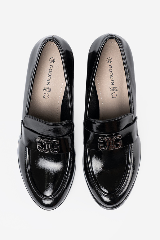 su lako efektu pusbačiai ze sidabrasm zdobieniem