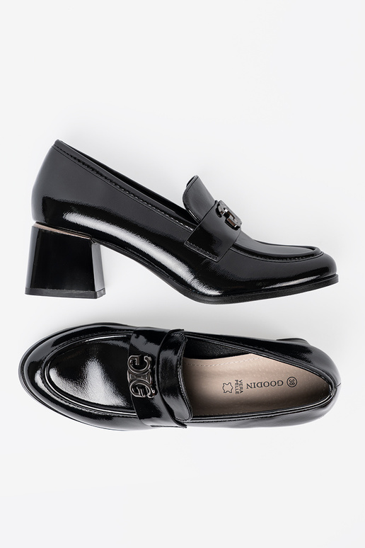 su lako efektu pusbačiai ze sidabrasm zdobieniem