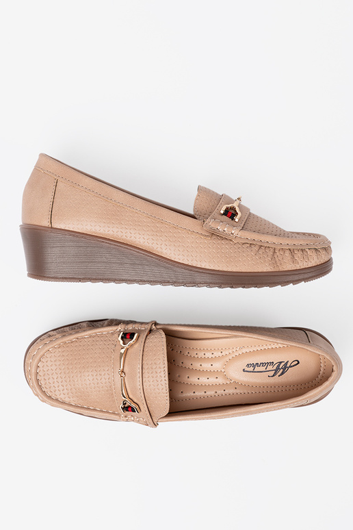 smėlio spalvos pusbačiai ze auksinism zdobieniem