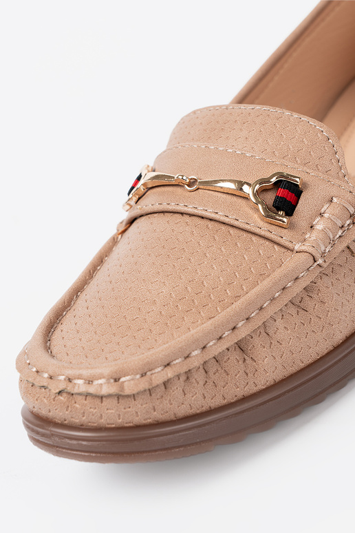 smėlio spalvos pusbačiai ze auksinism zdobieniem