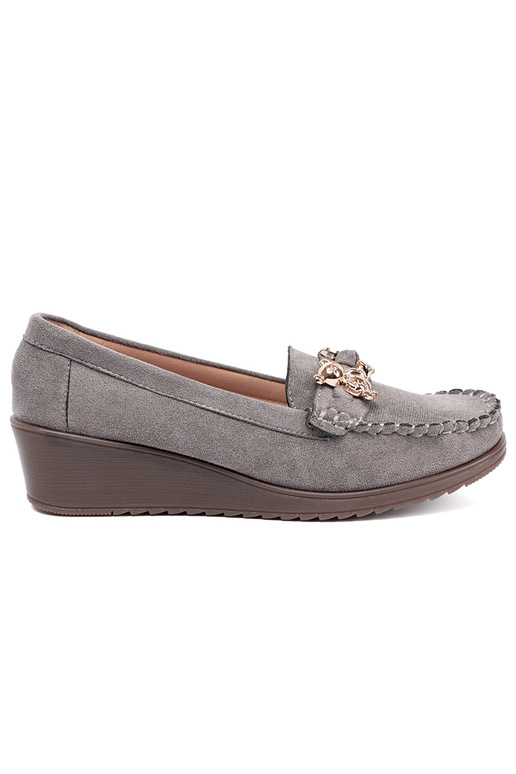 pilkos spalvos pusbačiai su aukso spalvos detalėmis