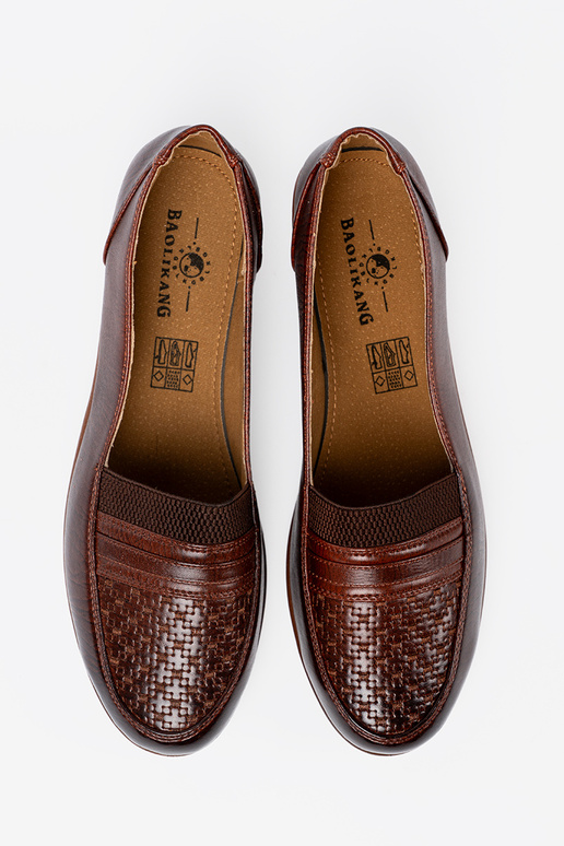 moteriški pusbačiai slip-on z fakturoĮanym noskiem