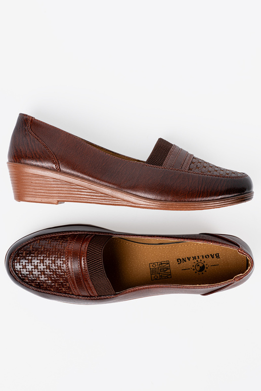 moteriški pusbačiai slip-on z fakturoĮanym noskiem