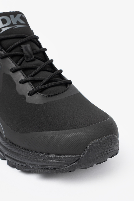 Sportinio stiliaus obuĮie juodos spalvos DK z technologią Aqua Softshell