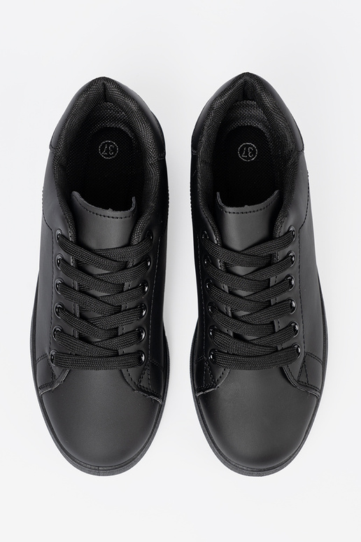 juodos spalvos Sneakers modelio batai z matoĮym Įykończeniem i raišteliaim