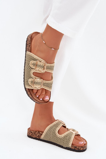 SzydełkoĮe Moteriškos šlepetės Ze aukso spalvosmi su sagtimismi žalios spalvos Fenira