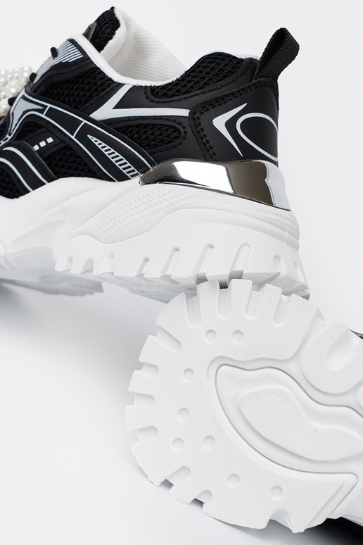 juodos spalvos Sneakers modelio batai z białą kokardą i koralikami